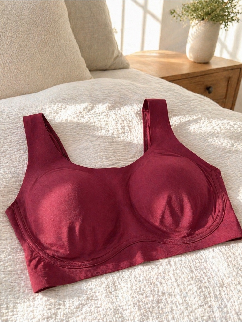 True & Co Wireless Bra Burgundy Seamless Padded Comfort M